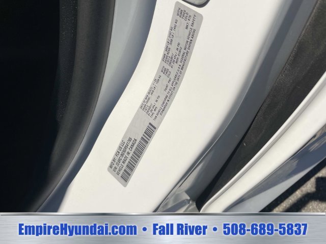 2025 Chrysler Pacifica Select - Photo 19