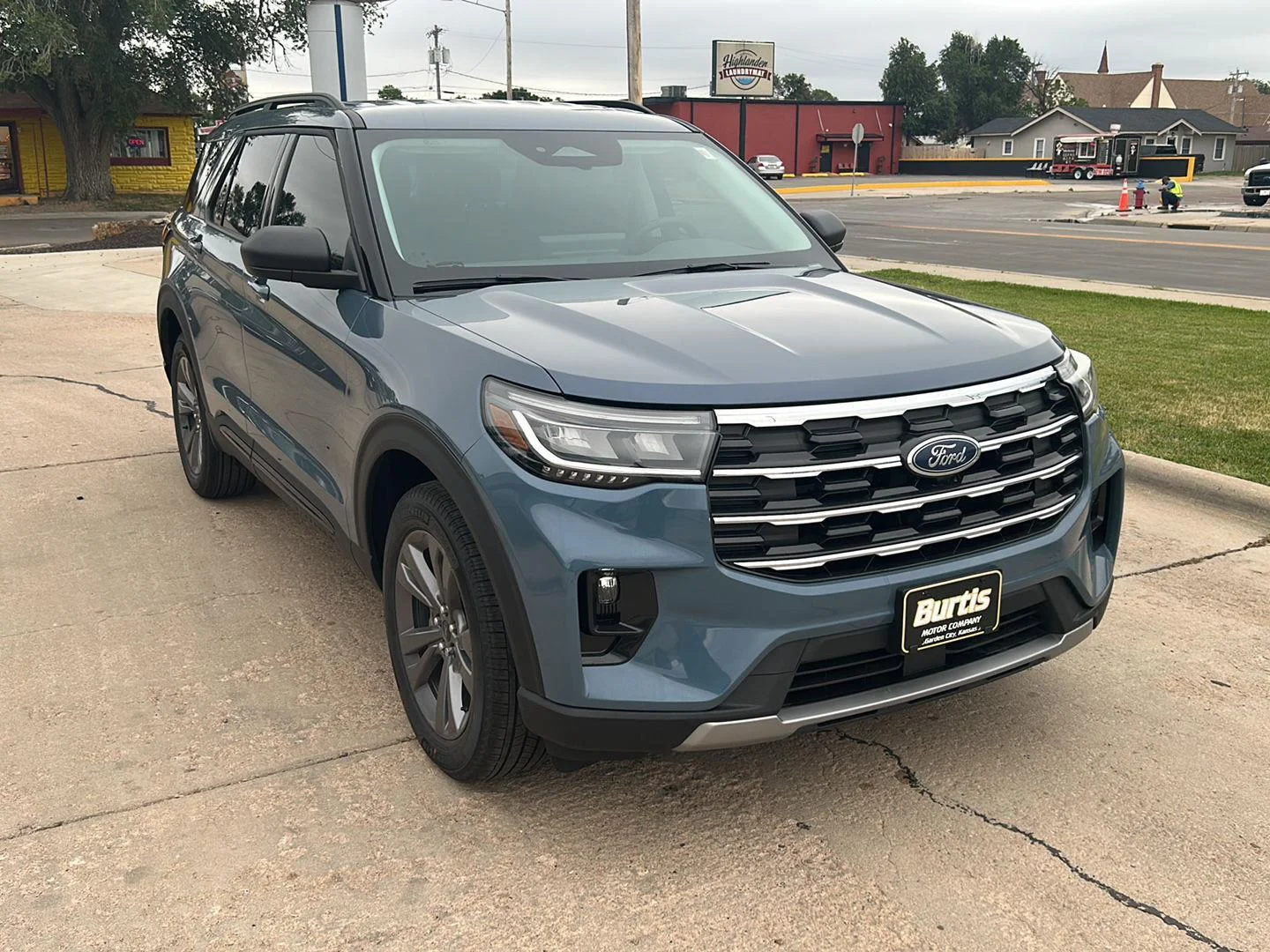 New 2026 Vapor Blue Metallic Ford Active image 5
