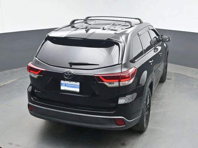 Used 2019 Midnight Black Metallic Toyota SE image 42
