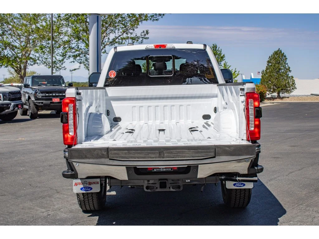 New 2026 OXFORD WHITE Ford LARIAT image 10