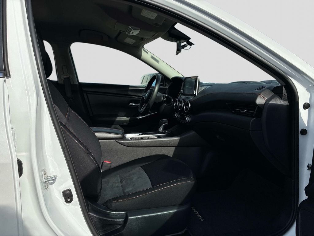 Used 2023 White Nissan SR image 9