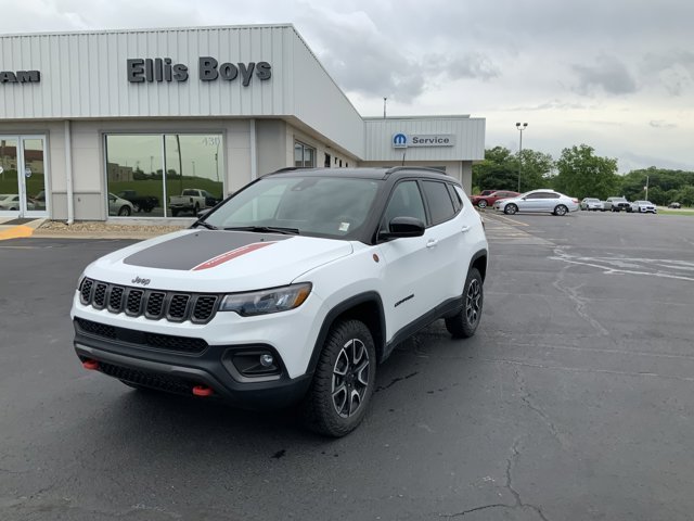 2025 Jeep Compass Trailhawk 4X4's photo