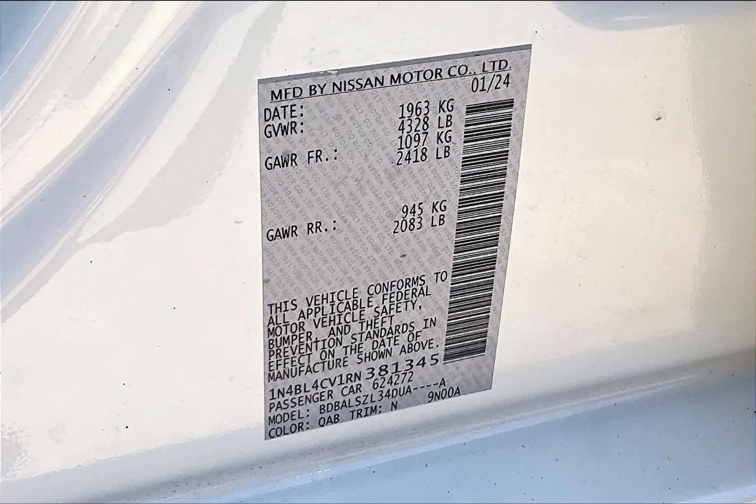 Used 2024 Pearl White Tricoat Nissan 2.5 SR image 34