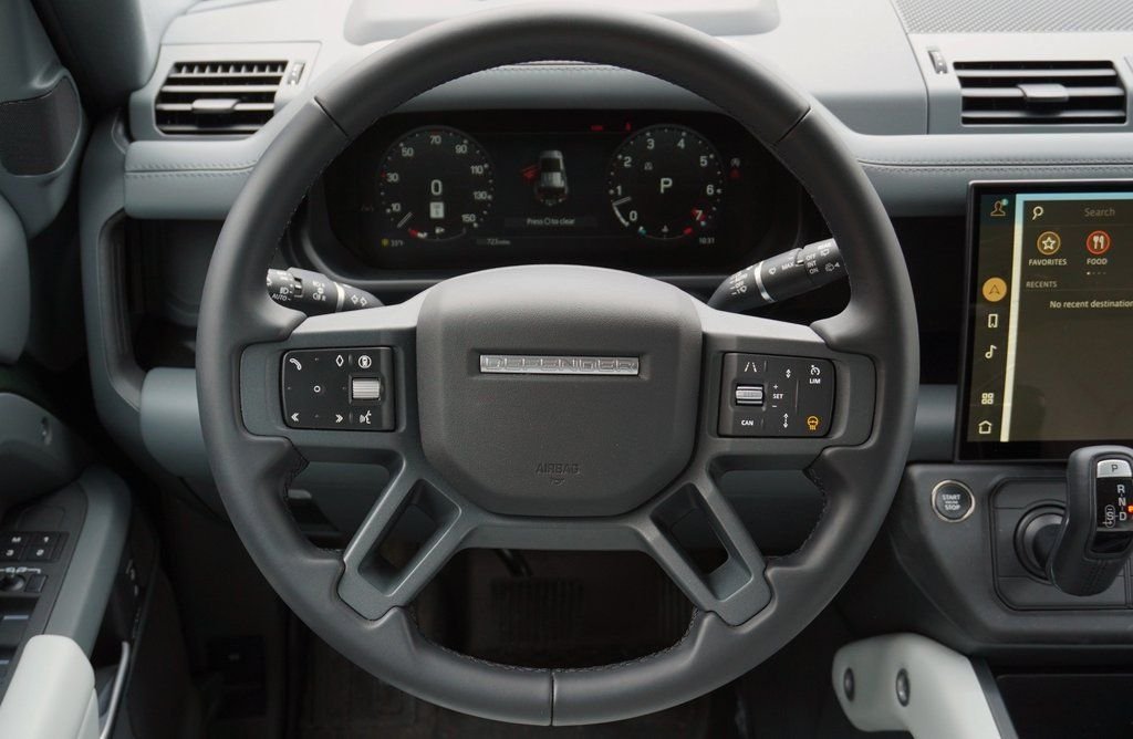 Certified Used 2026 Green Land Rover X-Dynamic SE image 15