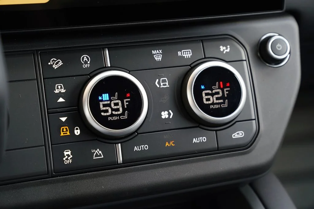 New 2026 Borasco Grey Land Rover X-Dynamic SE image 30