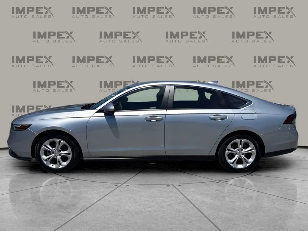Used 2025 Silver Honda LX image 2