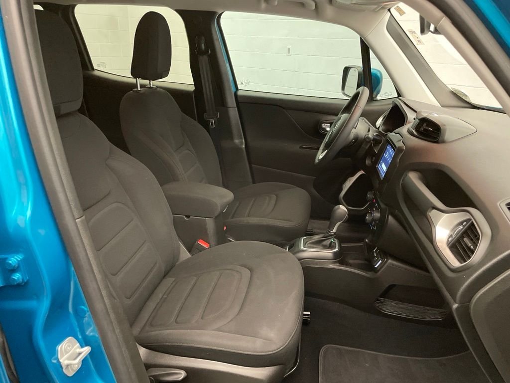 Certified Used 2021 Bikini Metallic Clearcoat Jeep Latitude image 25