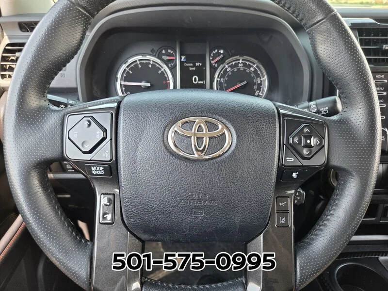 Used 2021 Midnight Black Metallic TOYOTA VENTURE 4WD image 33