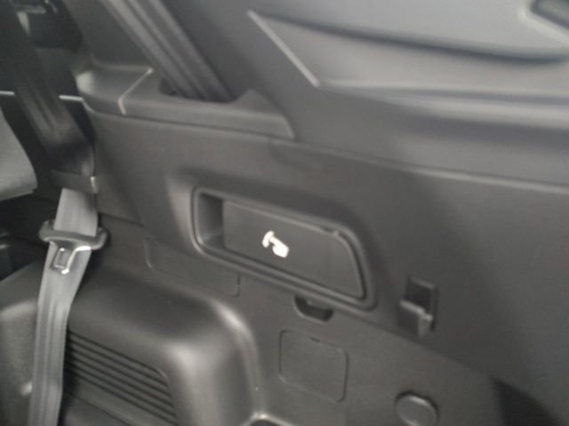 New 2026 Black Mitsubishi ES image 30