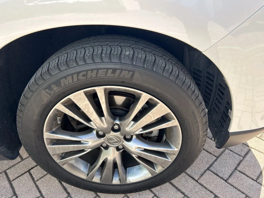 Used 2013 White Lexus 350 image 9