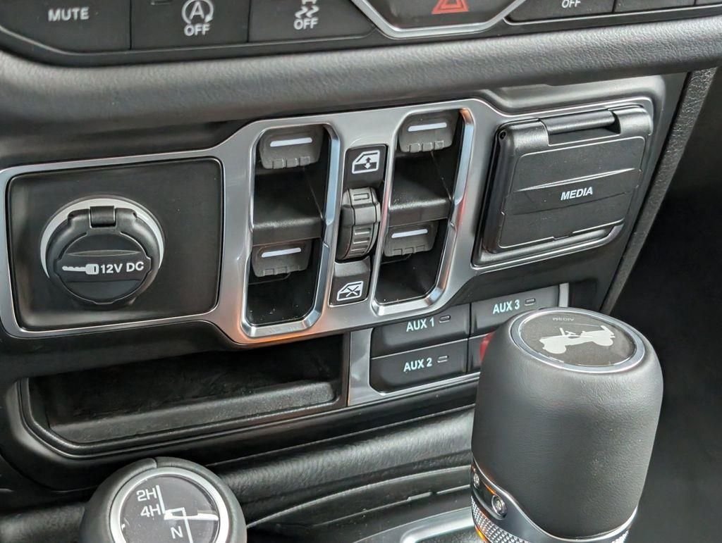 2026 Jeep Wrangler 4-Door Sahara - Photo 22