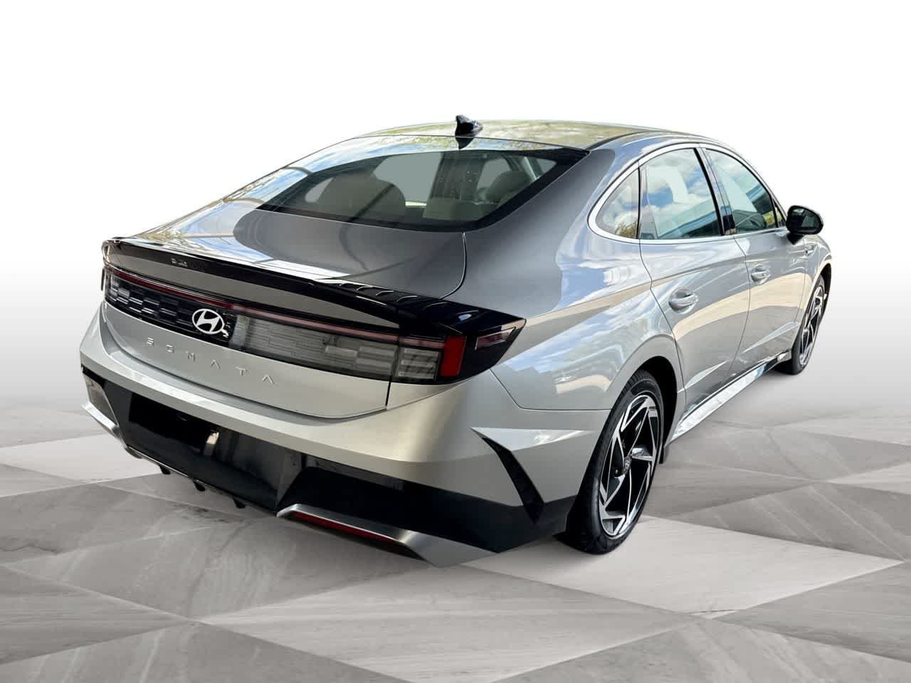New 2026 Aero Silver Hyundai SEL Sport image 8