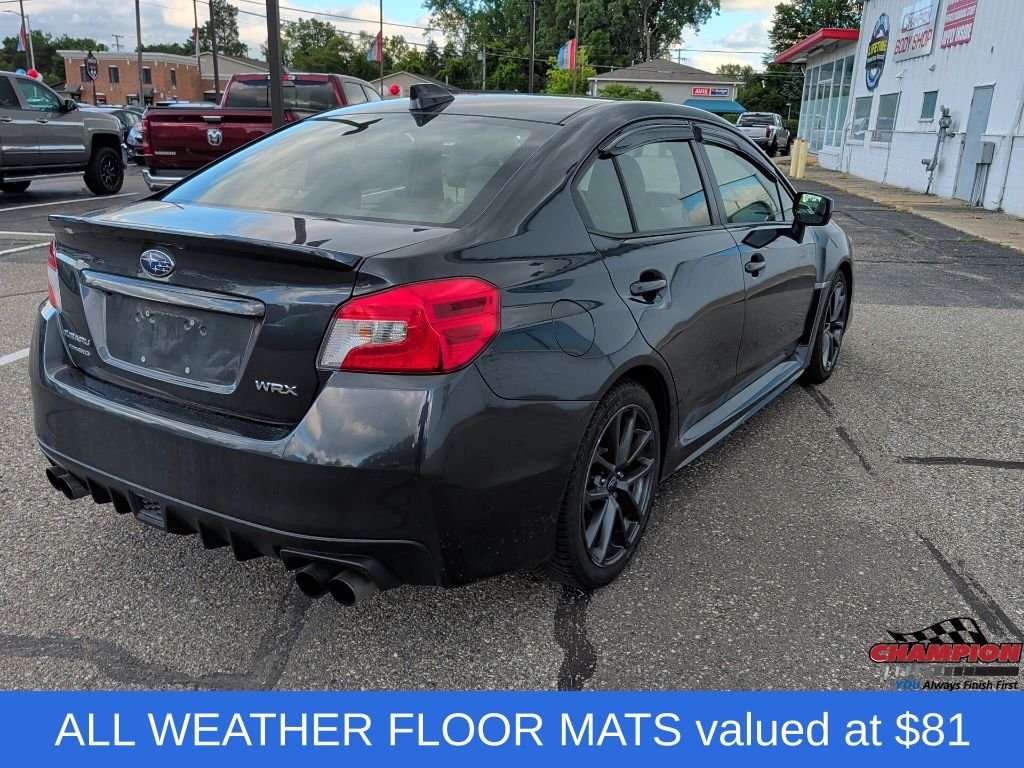 Used 2018 Gray Subaru Limited image 4