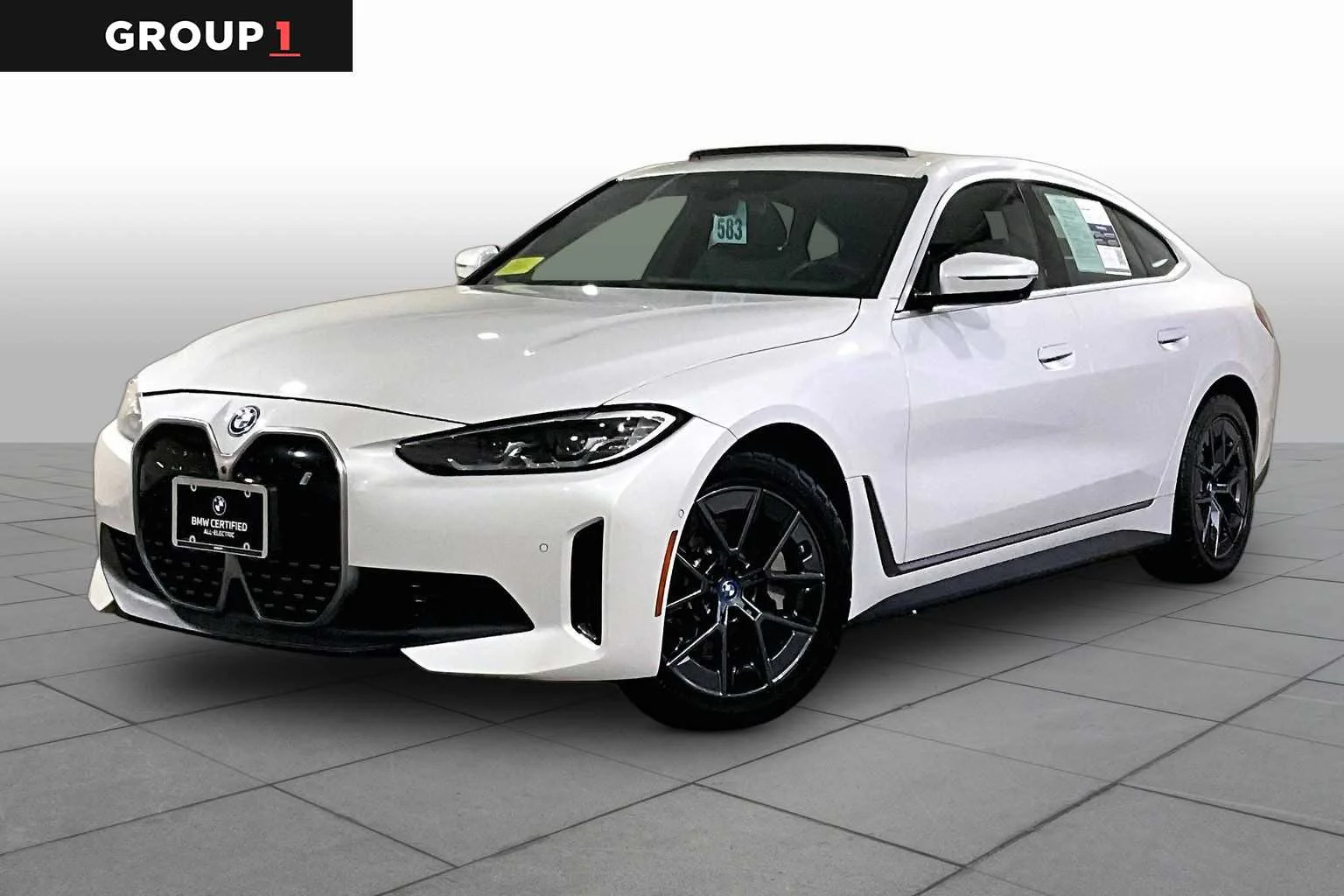 2023 BMW i4 eDrive40's photo
