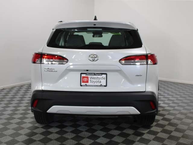 Certified Used 2024 Wind Chill Pearl Toyota L image 5