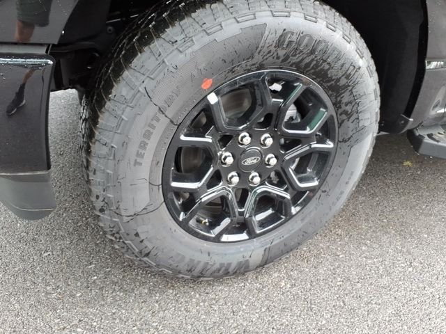 New 2026 Agate Black Metallic Ford XLT image 6