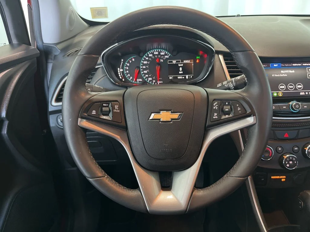 Used 2022 Red Chevrolet LT image 5