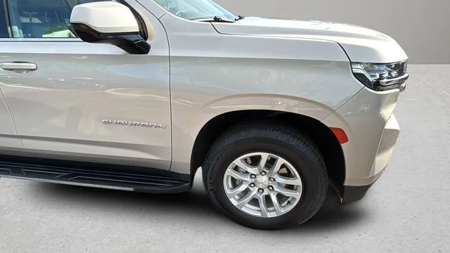 Used 2023 EMPIRE BEIGE METALLIC Chevrolet LT image 38