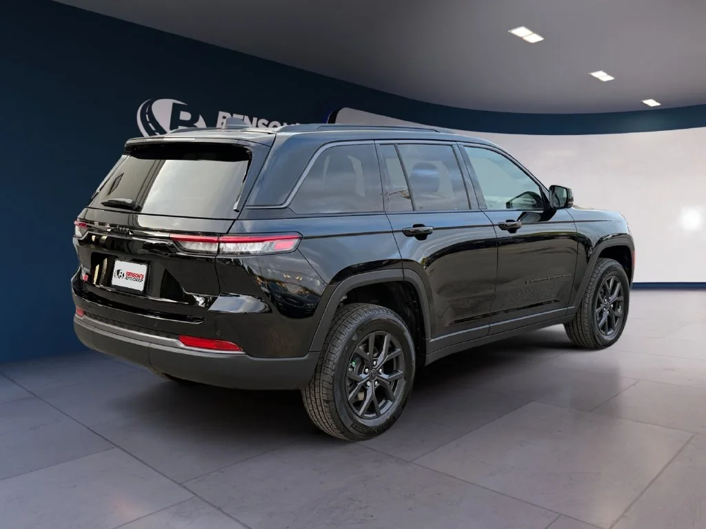 New 2027 Black Jeep Laredo Altitude image 5