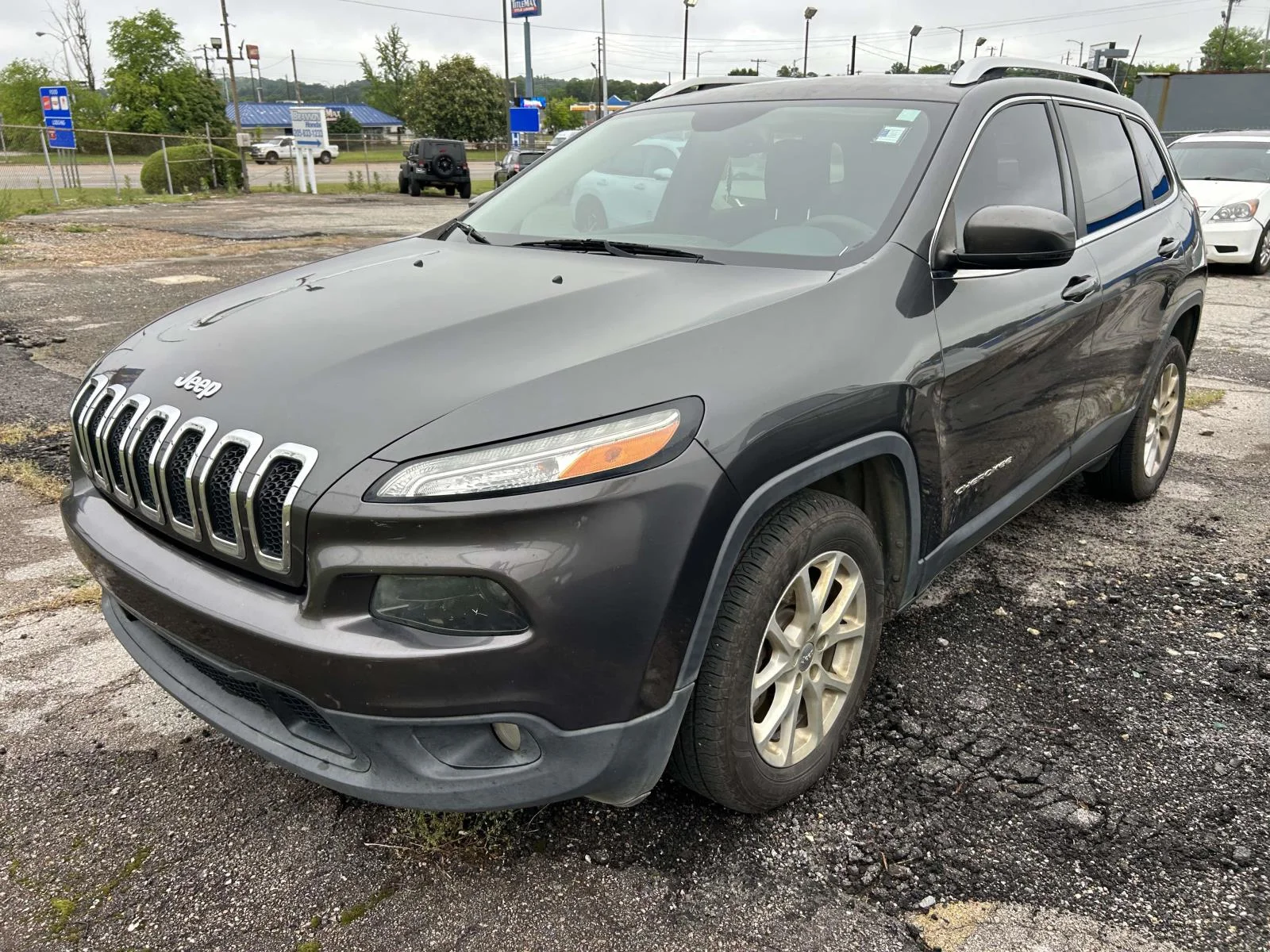 Vehicle Image 2
