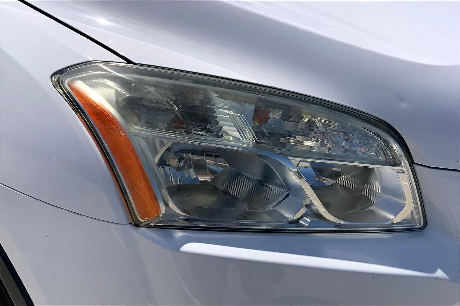 Used 2016 Summit White Chevrolet LT image 27