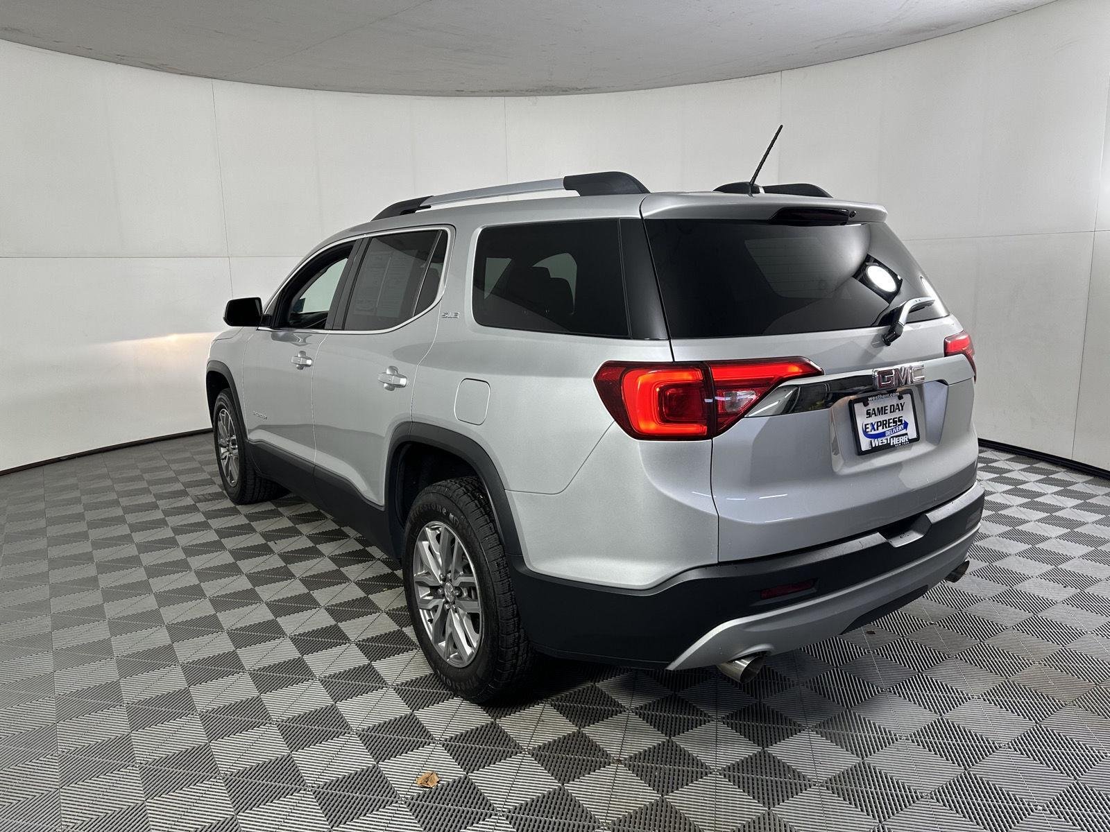 Used 2019 Quicksilver Metallic GMC SLE image 17