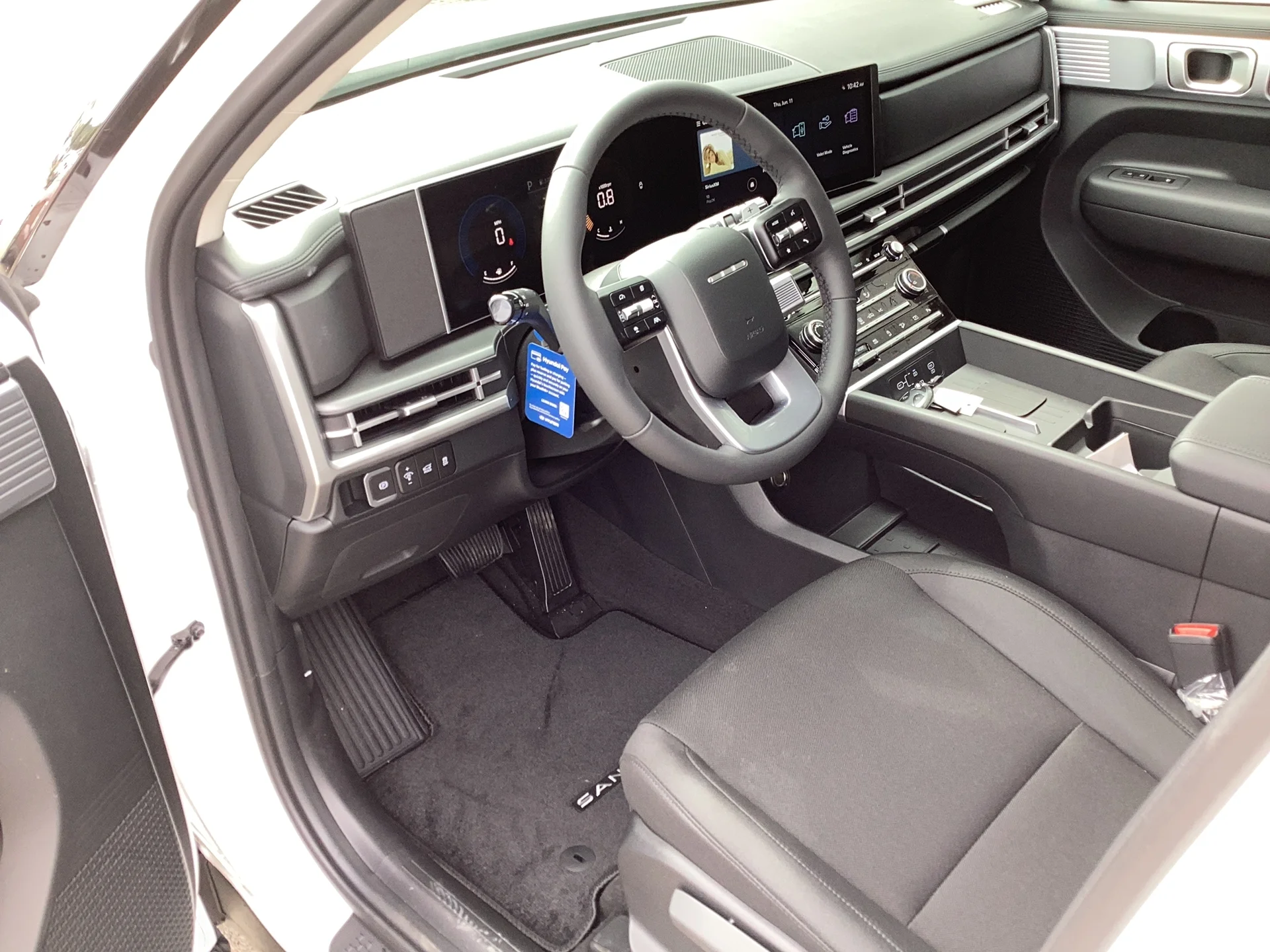 New 2026 Serenity White Pearl Hyundai SE image 3