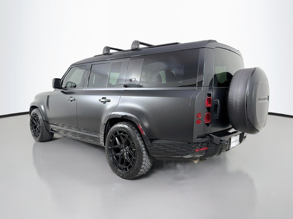 Certified Used 2024 Black Land Rover X-Dynamic SE image 7