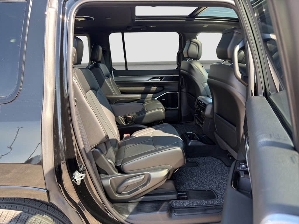 New 2026 High Gloss Black Jeep 85th Anniversary Edition image 19