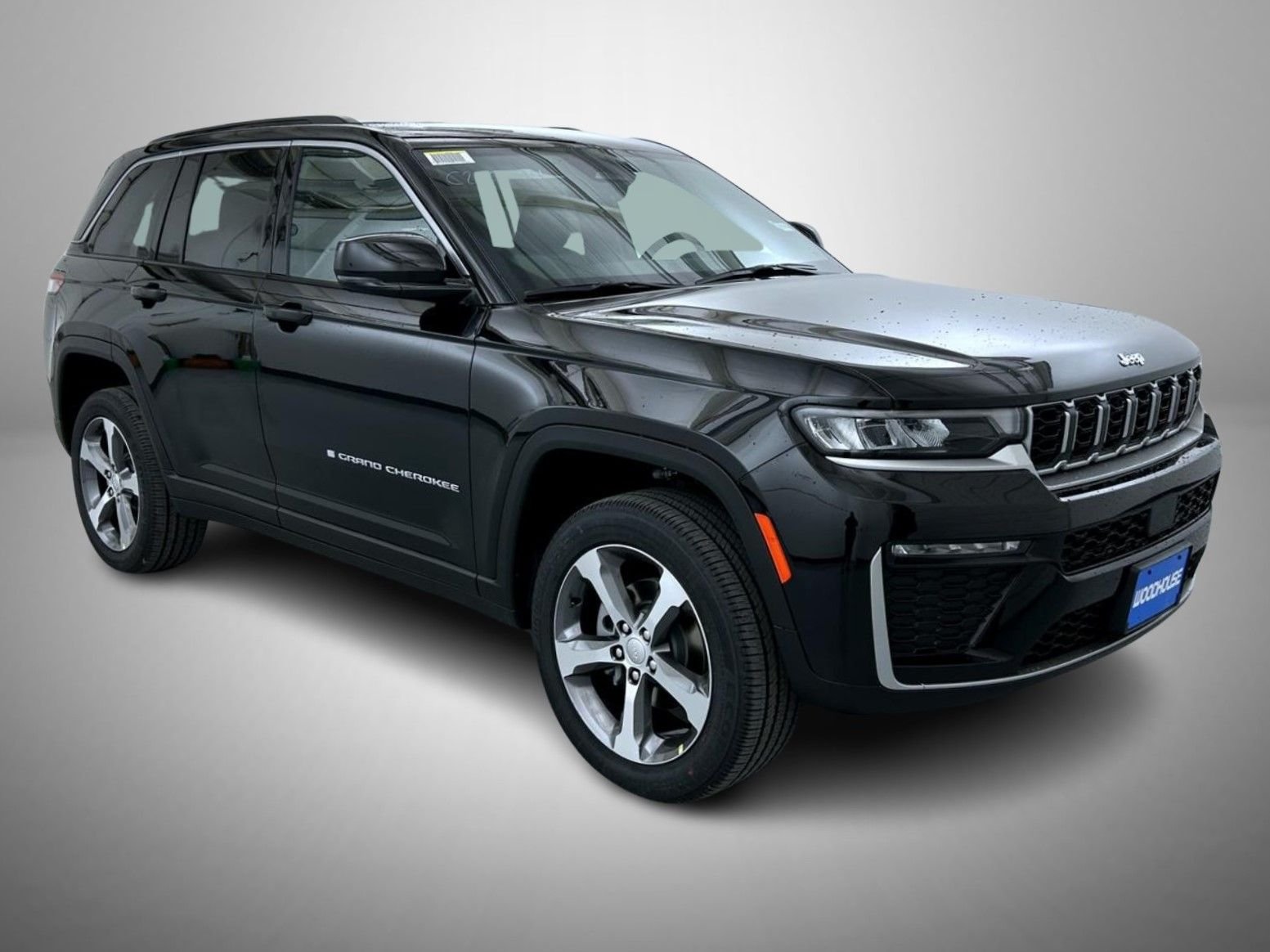 New 2026 Diamond Black Crystal Pearl-Coat Exterior Paint Jeep Limited image 3