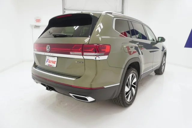 New 2026 Avocado Green Pearl Volkswagen 2.0T SEL image 5