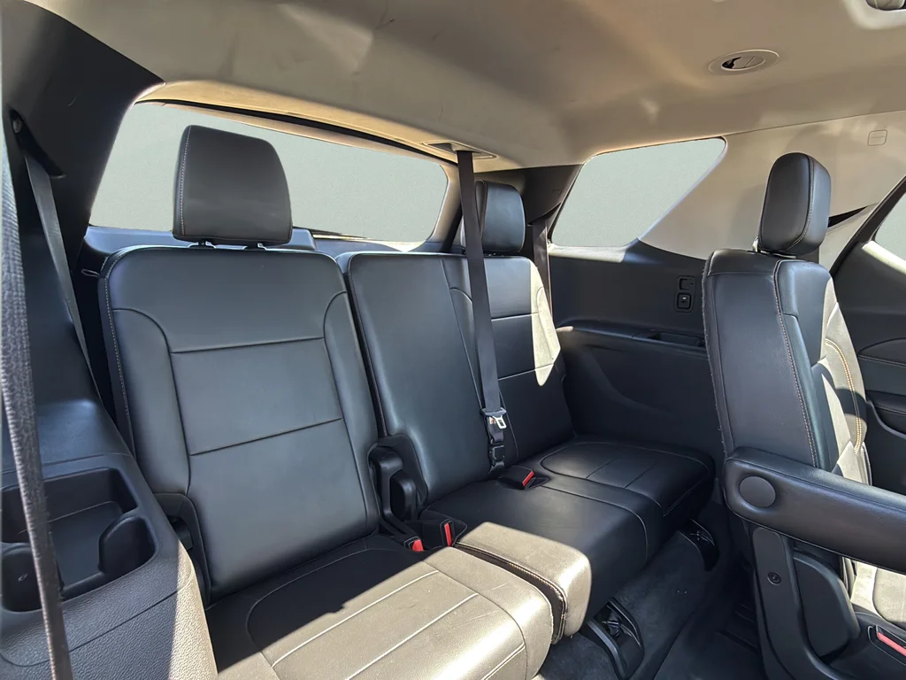 Used 2018 Mosaic Black Metallic Chevrolet Premier image 25