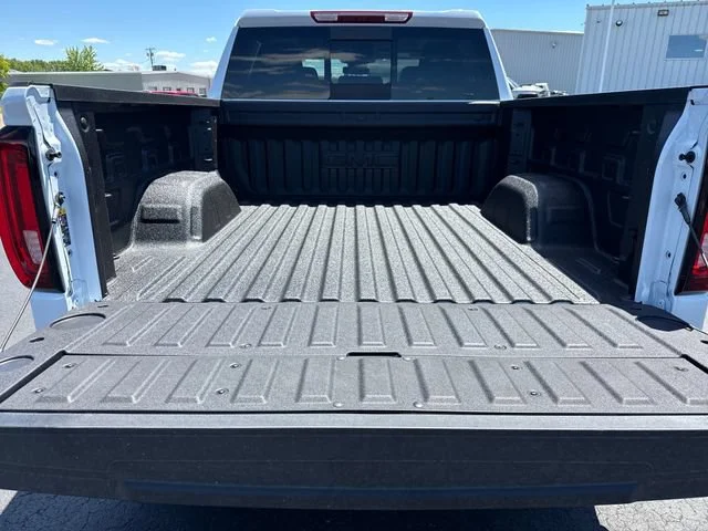 New 2026 Glacier White Tricoat GMC SLT image 26