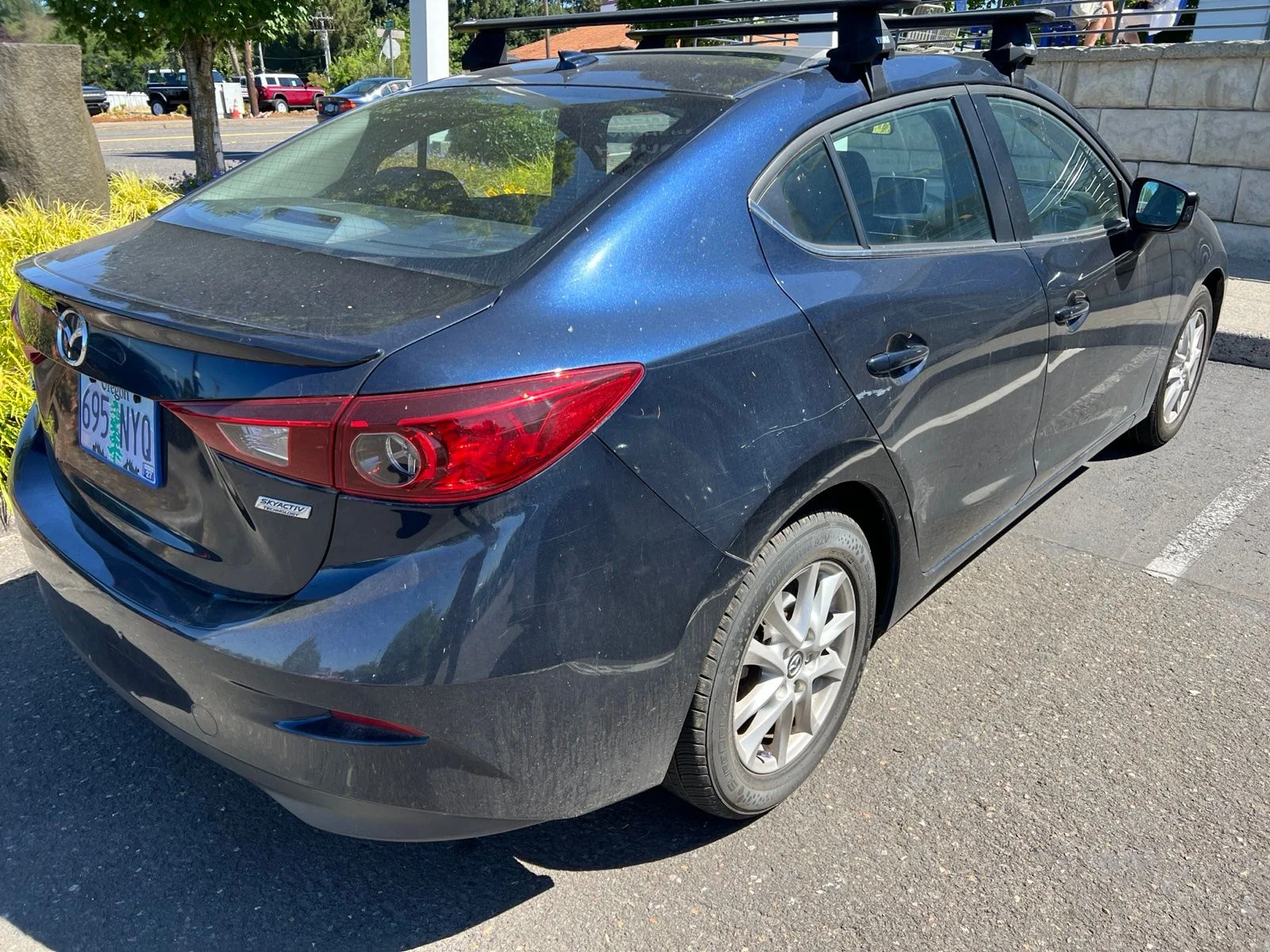 Used 2015 Crystal Blue Mazda i Touring image 4