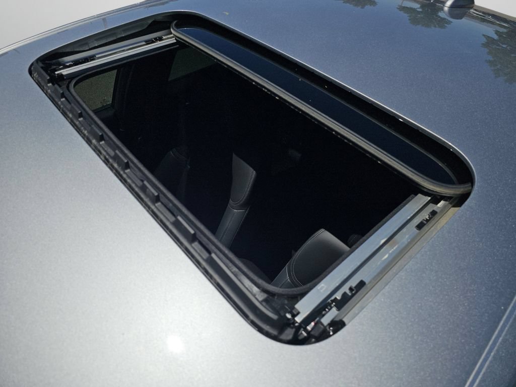 Used 2022 Morning Mist Metallic Honda Sport Touring image 8