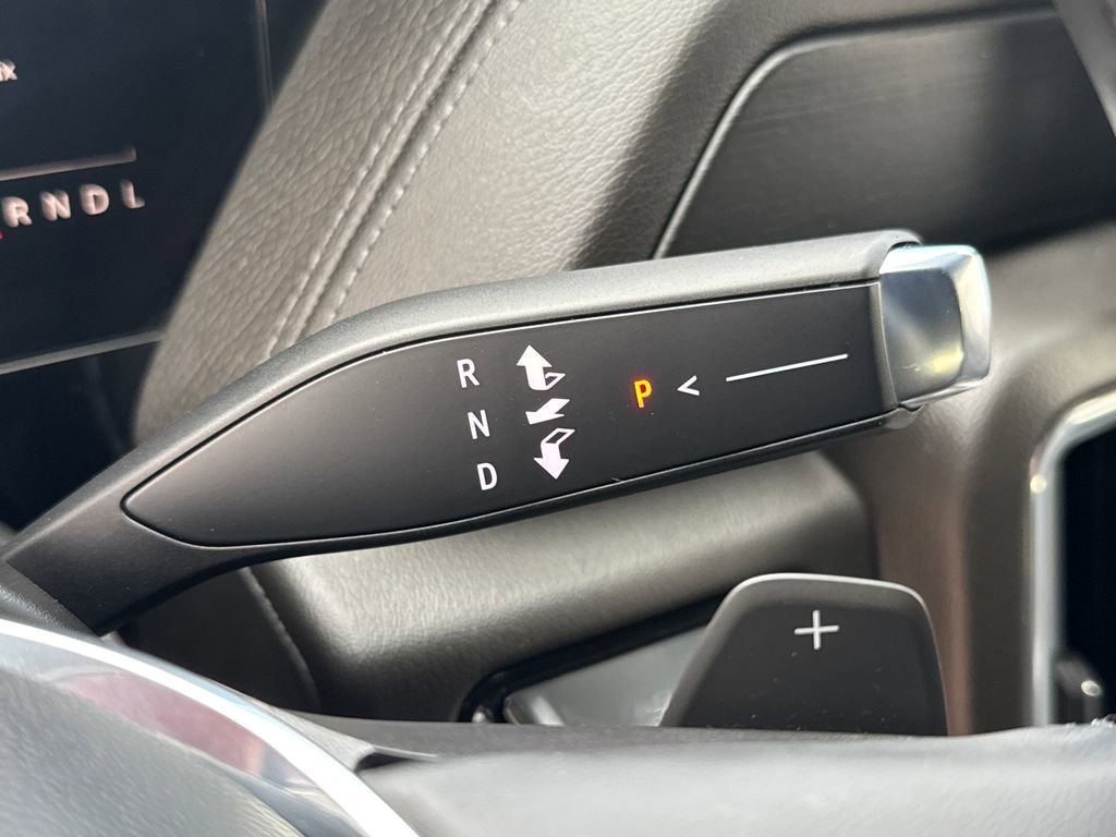 2025 GMC Yukon Denali - Photo 34