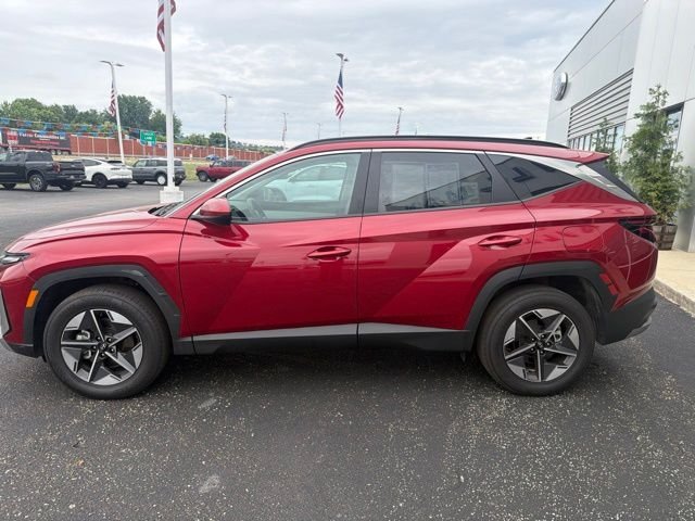 Used 2025 Red Hyundai SEL image 7