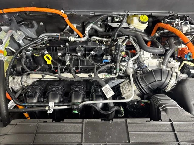 Used 2025 Gray Ford XL image 9