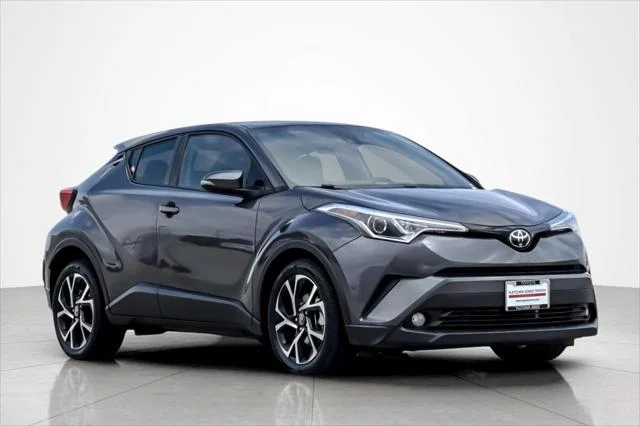 Certified Used 2018 Magnetic Gray Metallic Toyota XLE Premium image 7