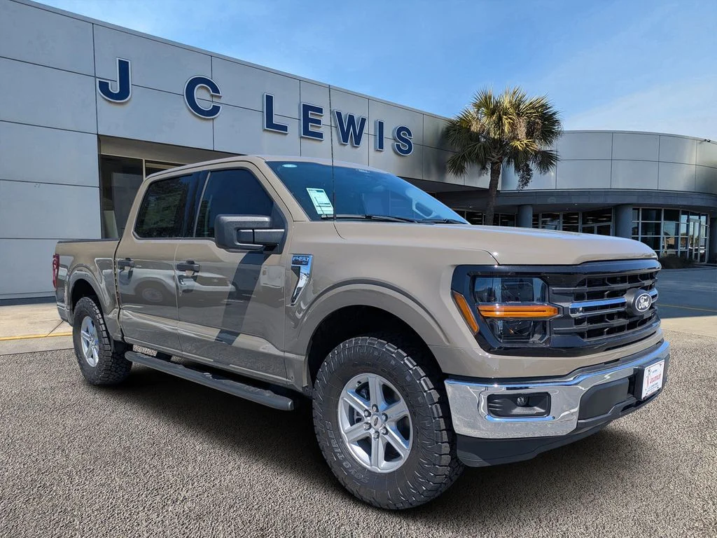 New 2026 Marsh Gray Ford XLT image 1