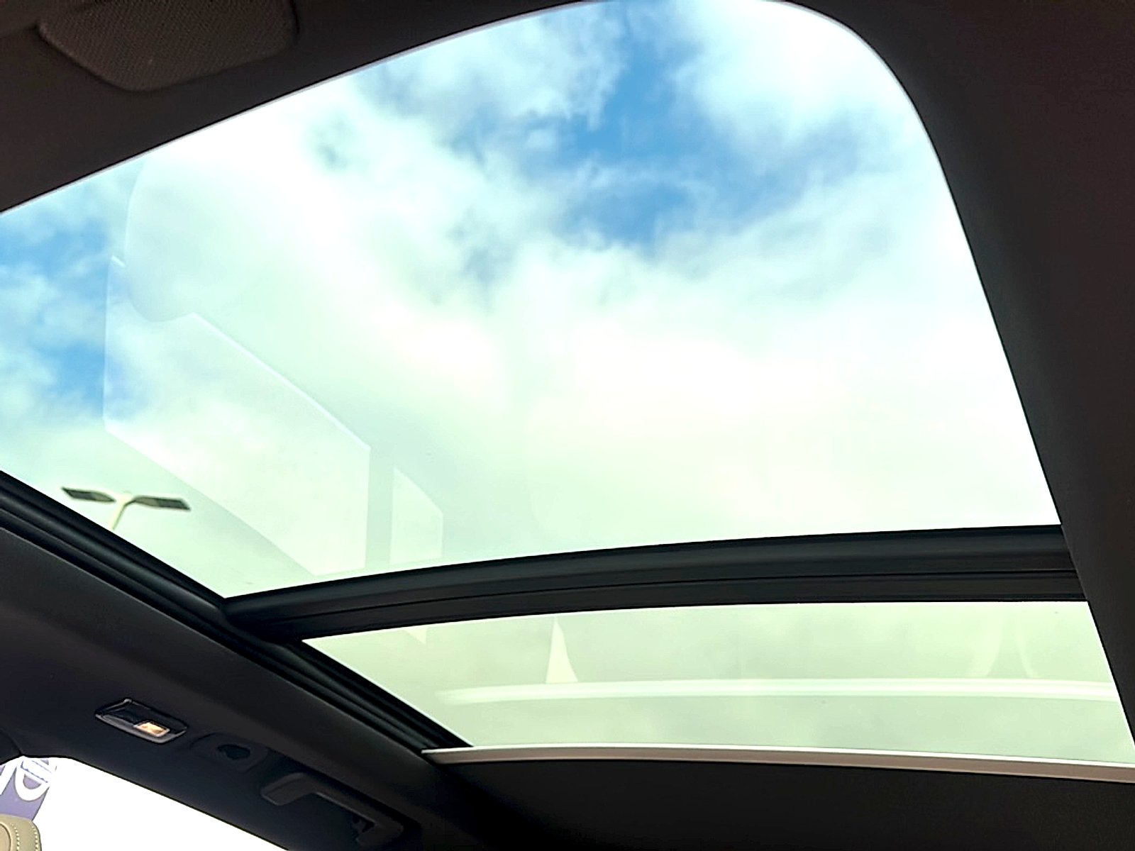 2026 Volvo XC90 Plus - Photo 26