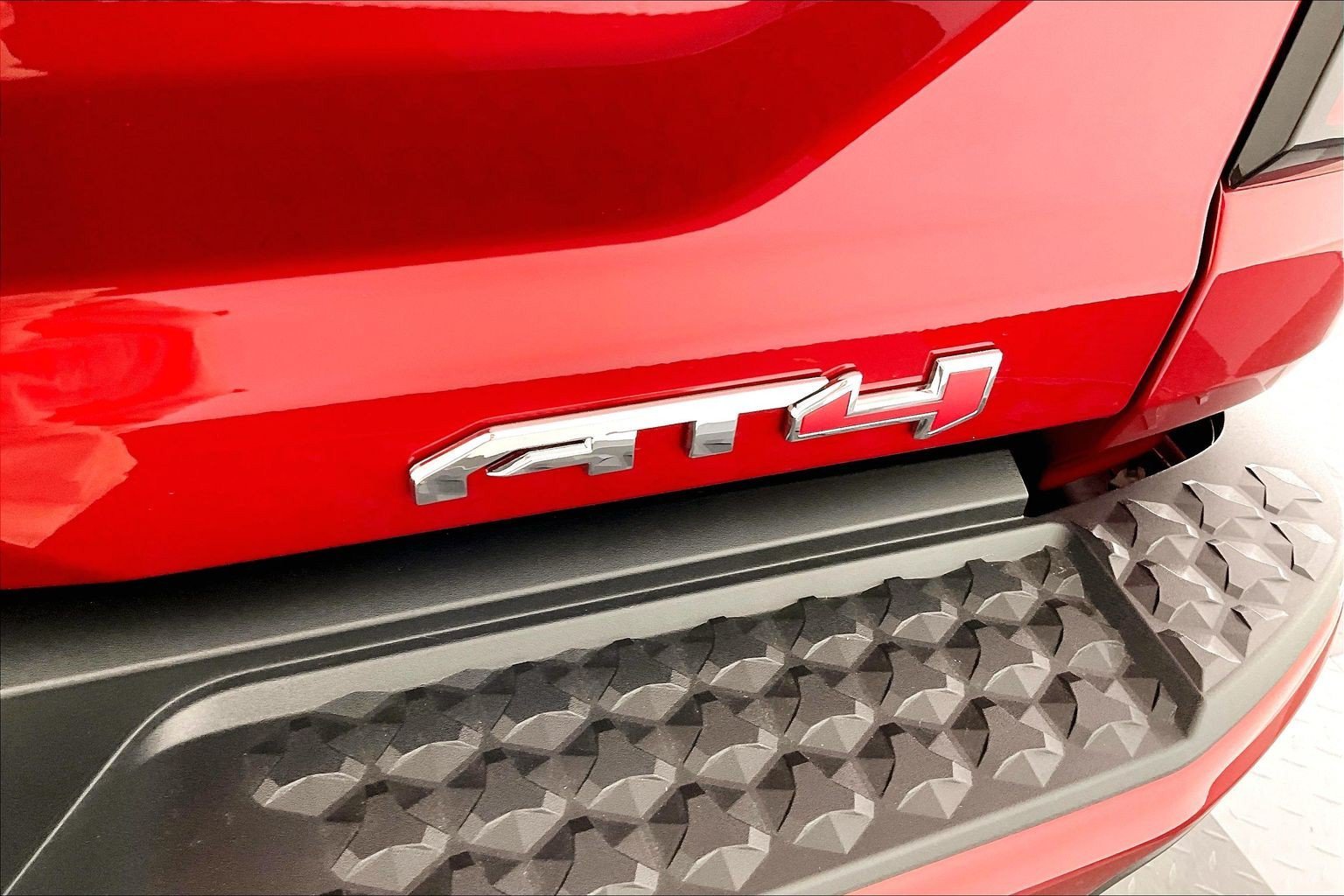 2026 GMC Canyon AT4 - Photo 17