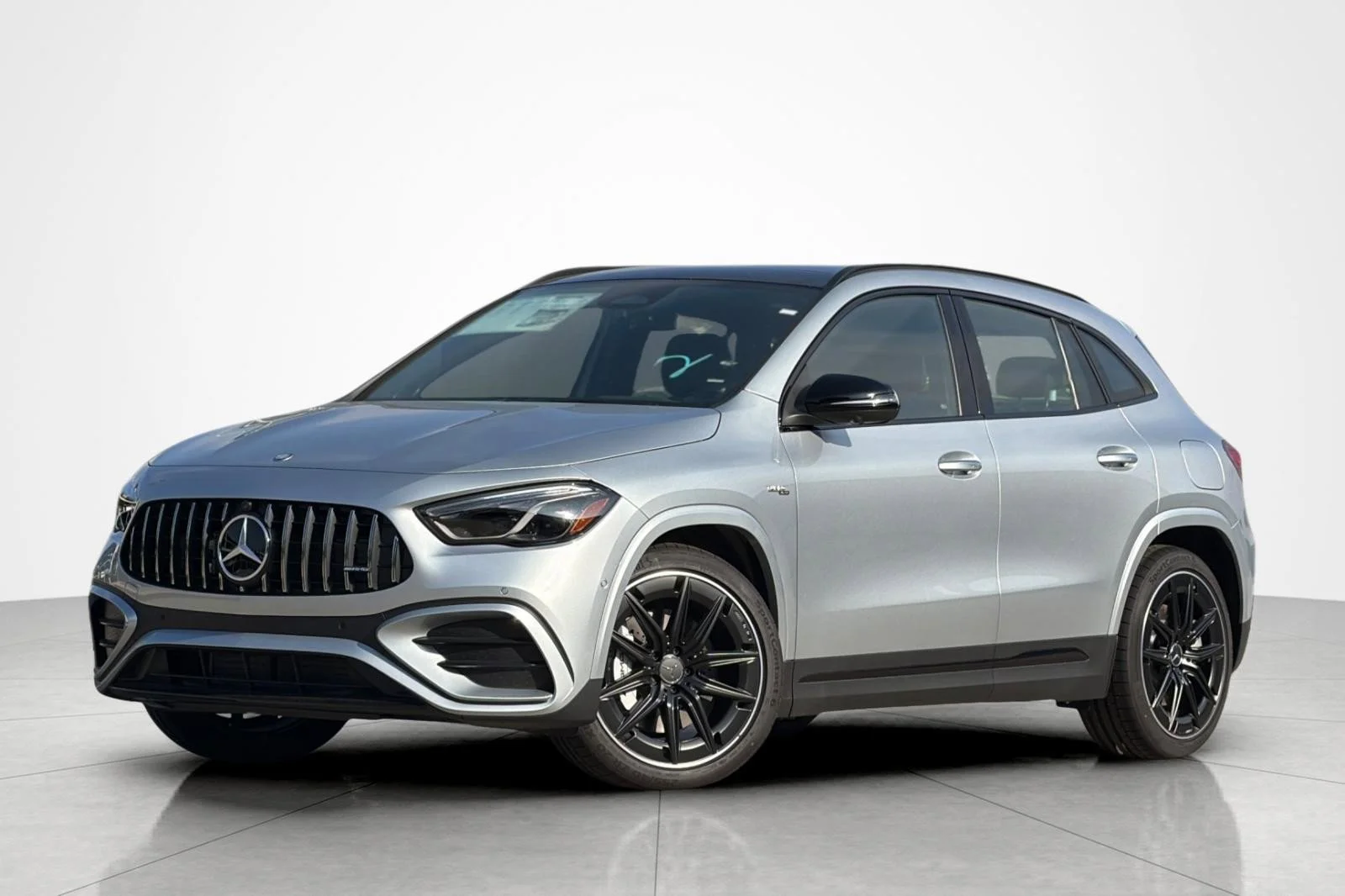 2026 Mercedes-Benz GLA GLA 35 AMG 4MATIC's photo