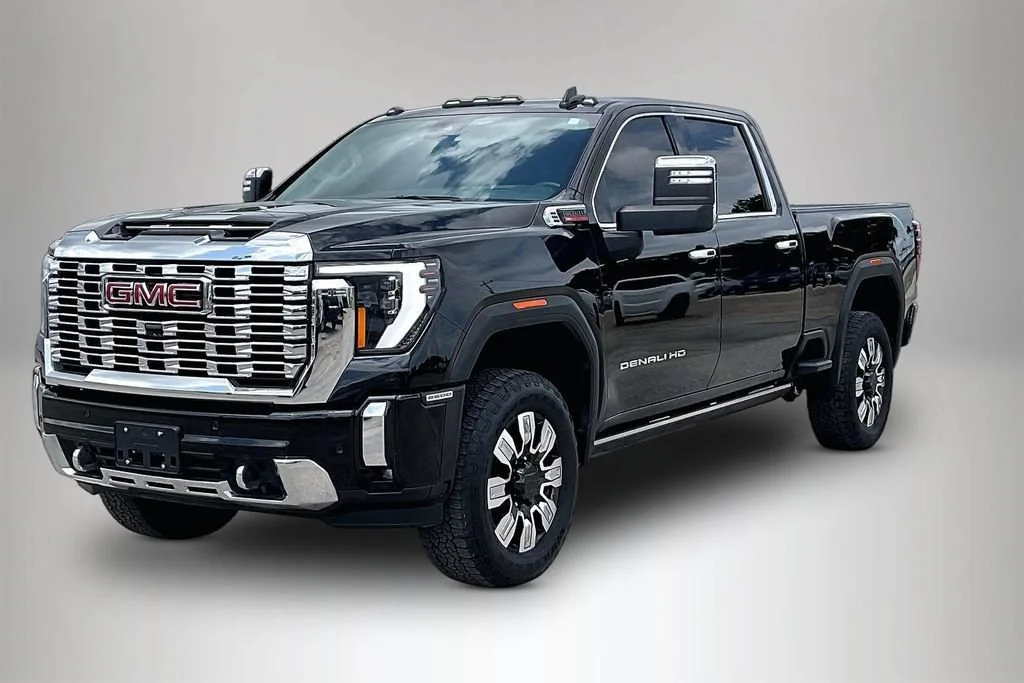 Used 2024 Onyx Black GMC Denali image 2