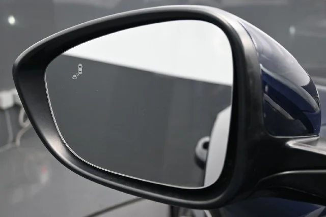 Used 2019 Blue Honda EX image 4