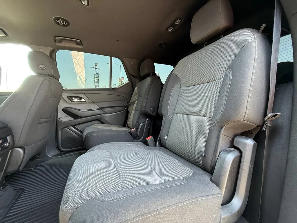 Used 2023 Sterling Gray Metallic Chevrolet LT Cloth image 39