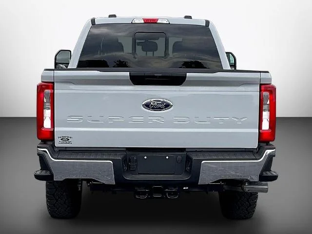 New 2026 Avalanche Ford F-350® XL image 39