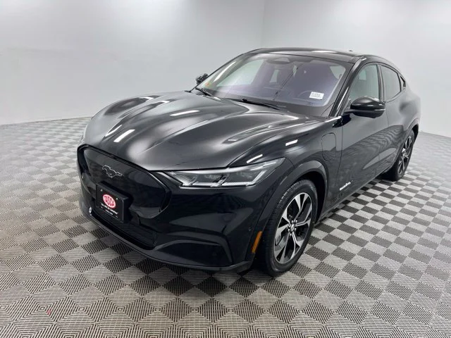 Used 2023 Black Ford Premium image 2