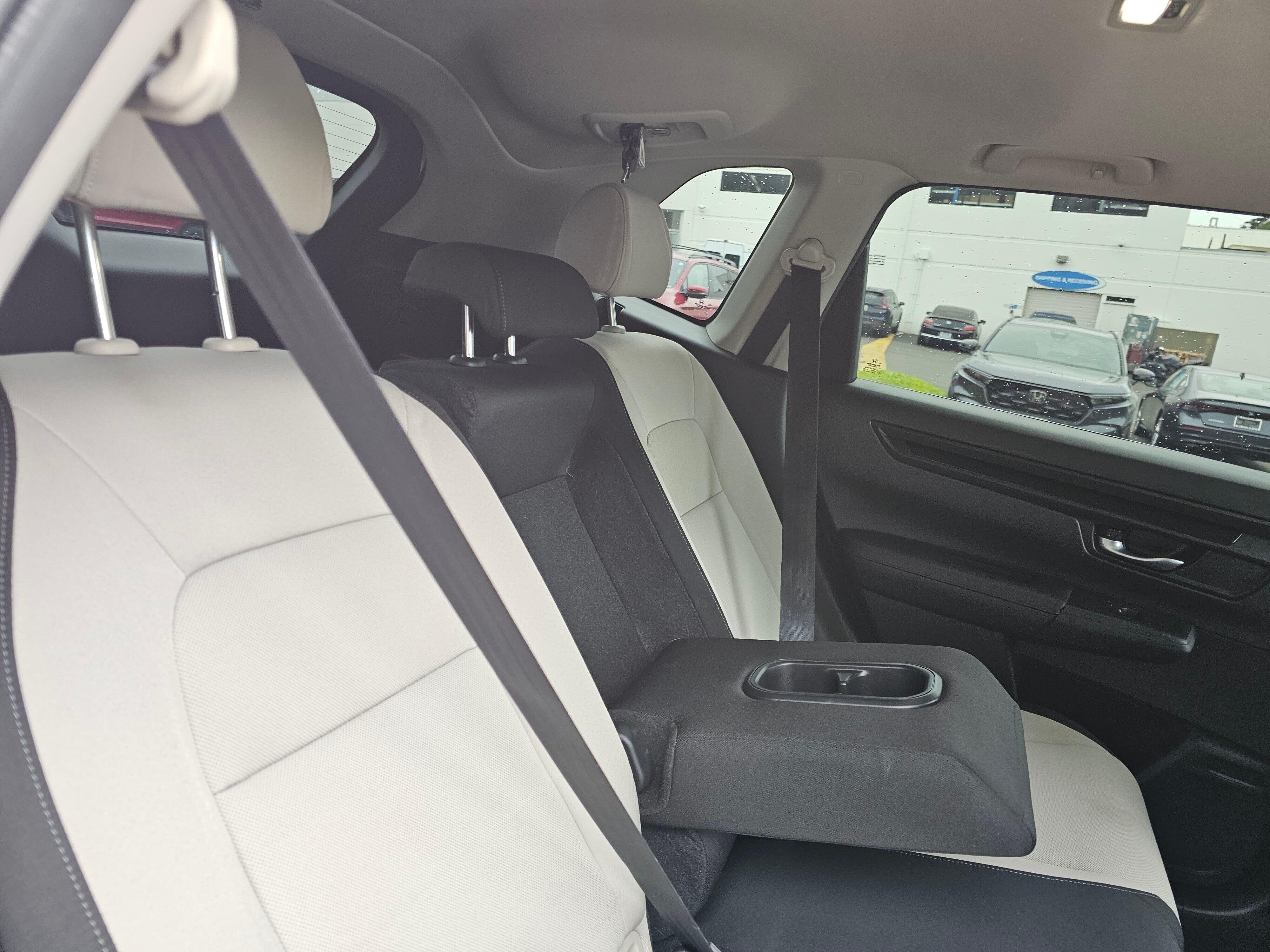 Used 2023 Platinum White Pearl Honda EX image 12