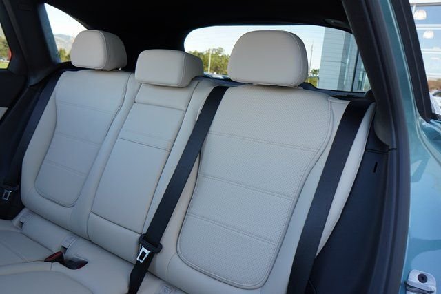 New 2026 Verde Silver Metallic Mercedes-Benz GLC 300 image 27